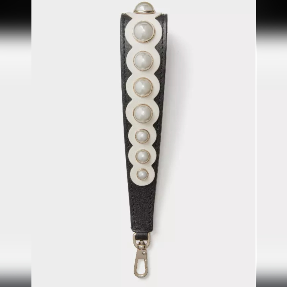 NWOT Kate Spade Make it Mine pearl wristlet strap